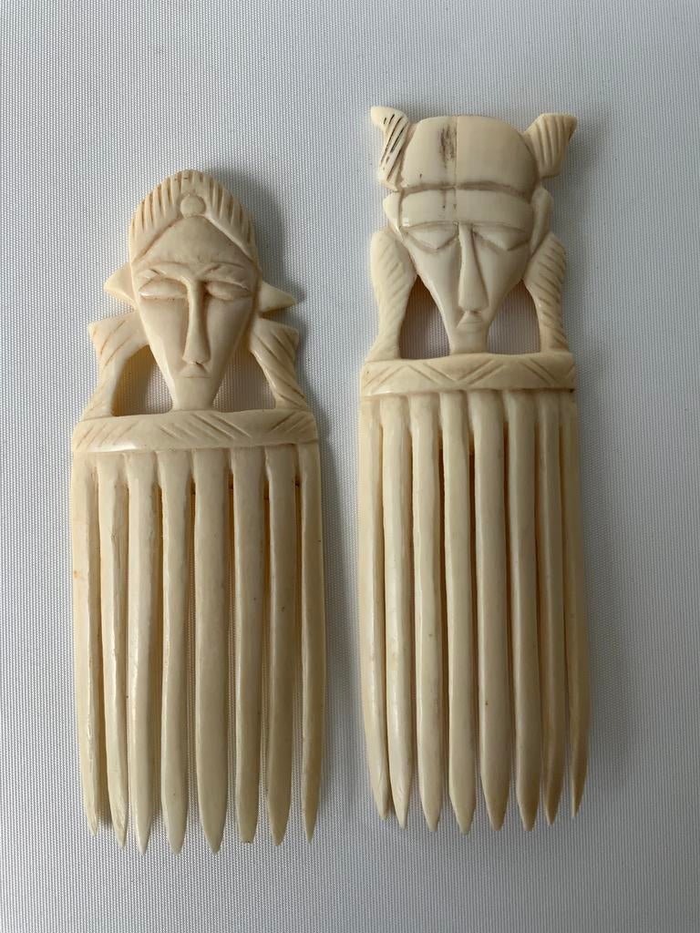 BONNE AFFAIRE - Peignes Ashanti anciens, Envoi