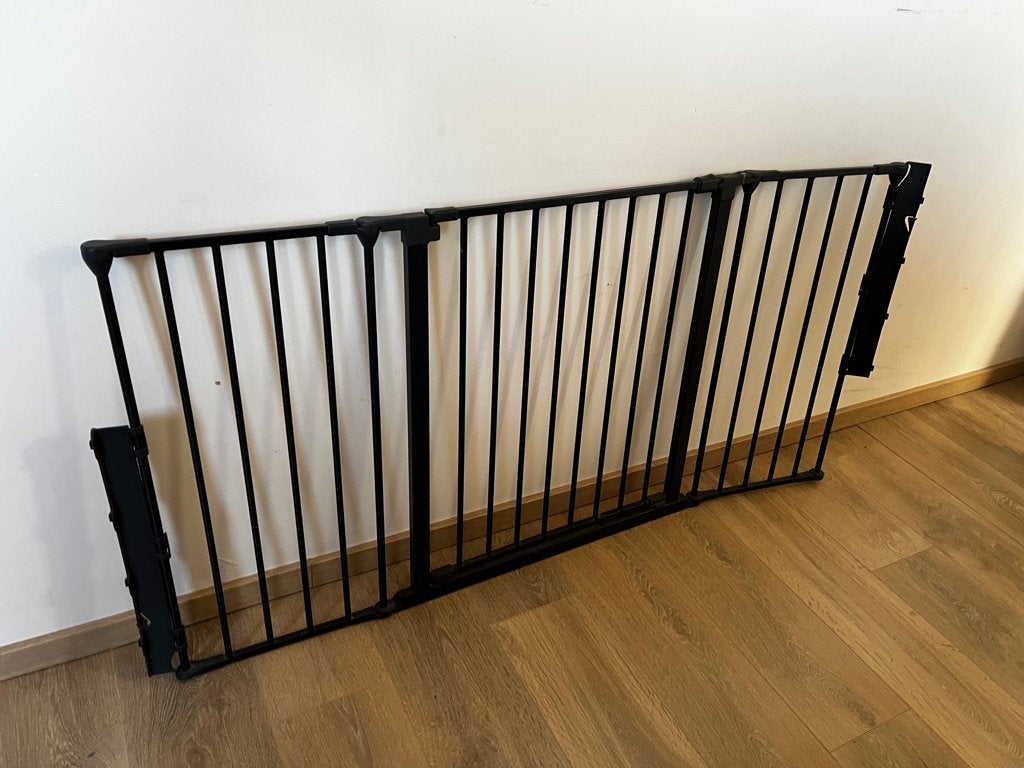 Traphekje zwart metaal 148cm breed, Kinderen en Baby's, Traphekjes, Ophalen, Gebruikt, 115 cm of meer, Metaal of IJzer