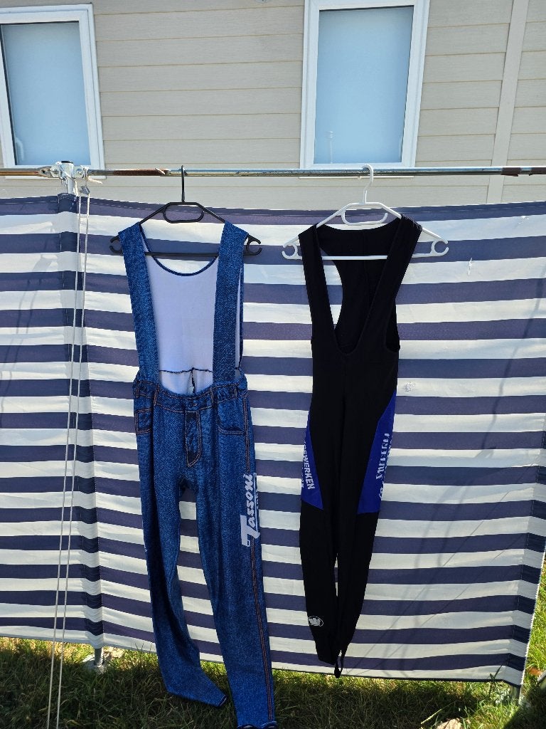 A vendre tenue de cycliste, Sports & Fitness, Cyclisme, Enlèvement, Comme neuf, Vêtements