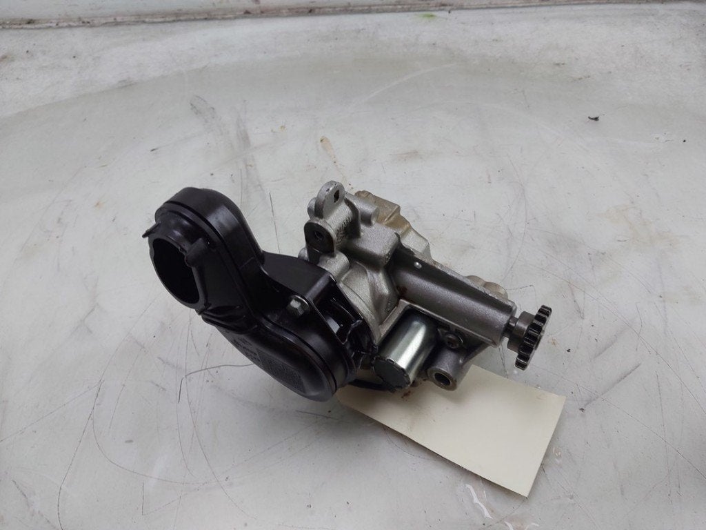 OLIEPOMP Nissan Qashqai (J11) (|2821800600|A2821800600|), Gebruikt, Nissan