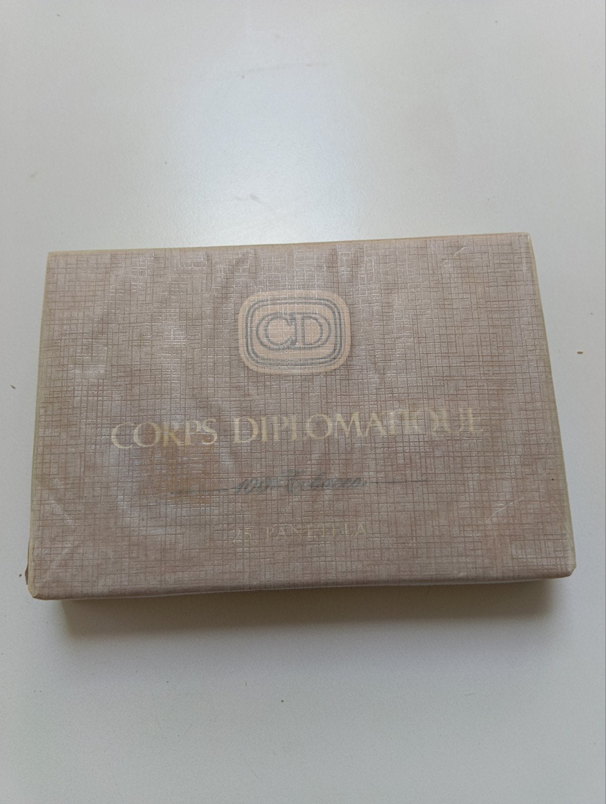 Cigares Corps diplomatique 25 panetela, Enlèvement ou Envoi