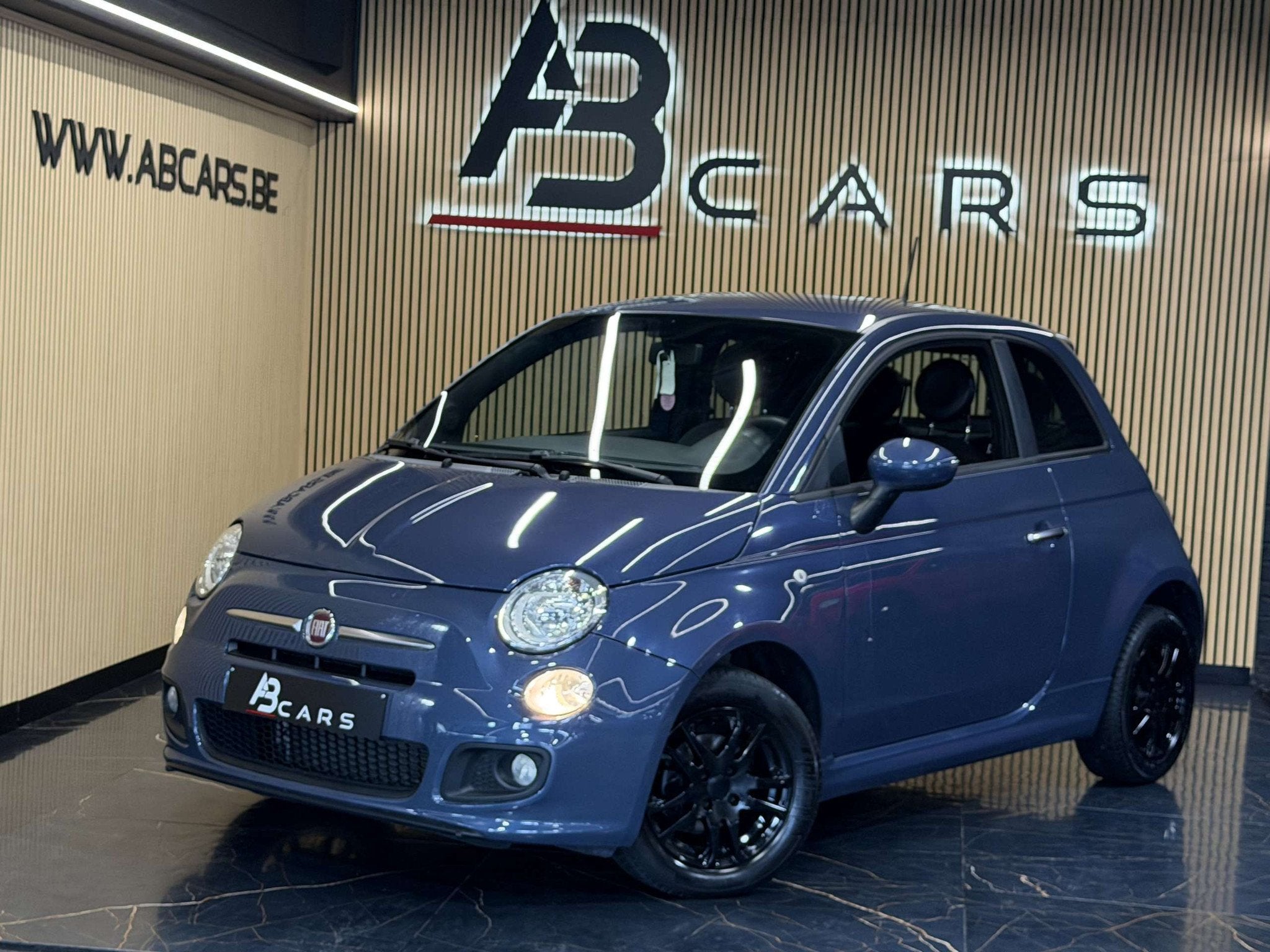 Fiat 500 1.2i Sport * GARANTIE 12 MOIS * 1ER PROPRIÉTAIRE *, Auto's, 4 zetels, Gebruikt, Leder, Bedrijf