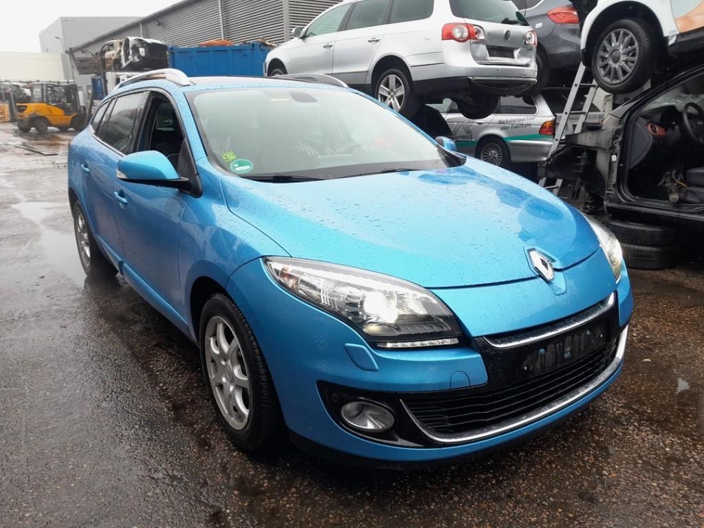 SPATBORD RECHTS VOOR Renault Megane III Grandtour (KZ), Gebruikt, Voor, Renault, Spatbord