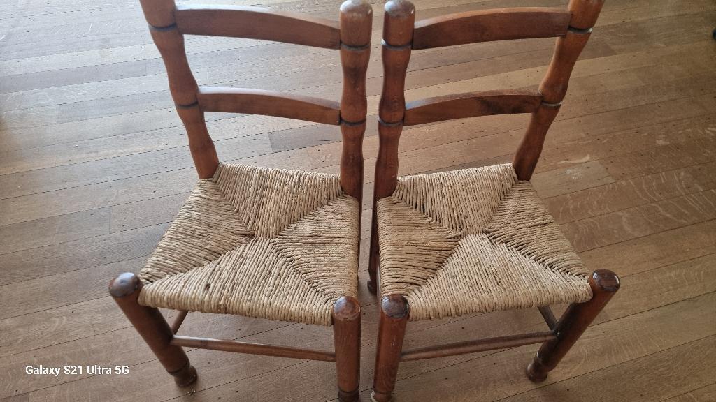 différentes chaises (bois et cuir), Maison & Meubles, Chaises, Utilisé, Bois, Cuir, Blanc, Enlèvement