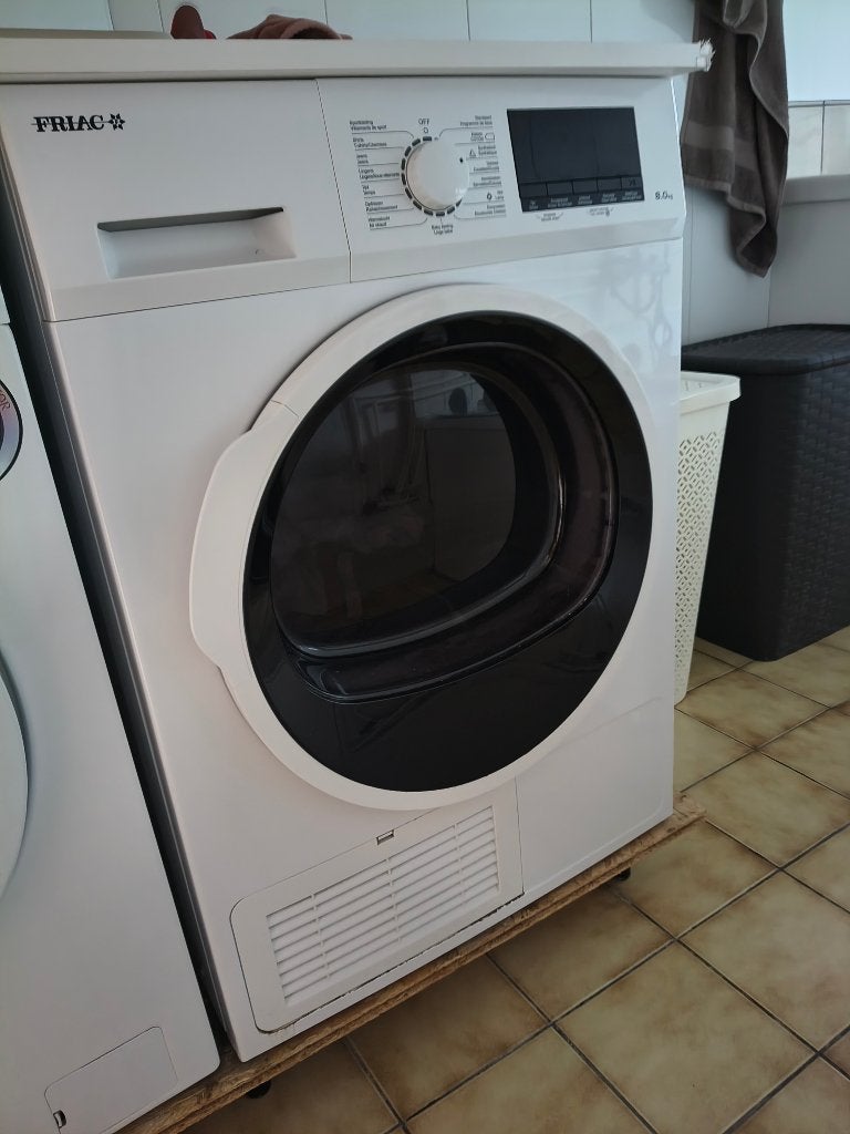 Séchoir, 6 à 8 kg, Enlèvement, Utilisé, À condensation