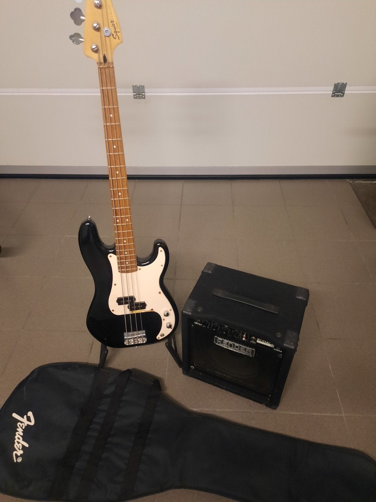 basgitaar, Musique & Instruments, Instruments à corde | Guitares | Basses, Enlèvement, Utilisé