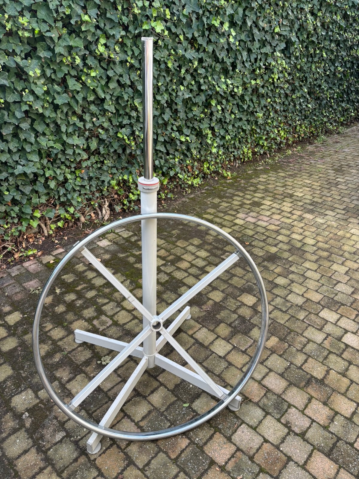 Professioneel zwaar metalen winkel kledingrek, Ophalen, Gebruikt