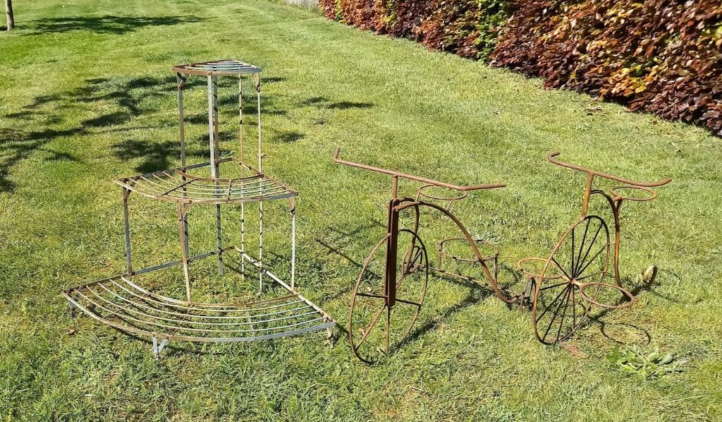 Set van 3 metalen plantenhouders / decoratieve rekjes, Ophalen, Gebruikt, Metaal, Balkon