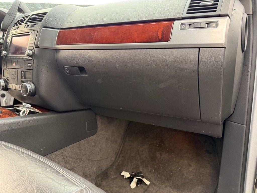 COMPARTIMENT A GANTS Volkswagen Touareg (7LA / 7L6), Volkswagen, Volkswagen AG, Utilisé, Kundenbetreuung@volkswagen.de