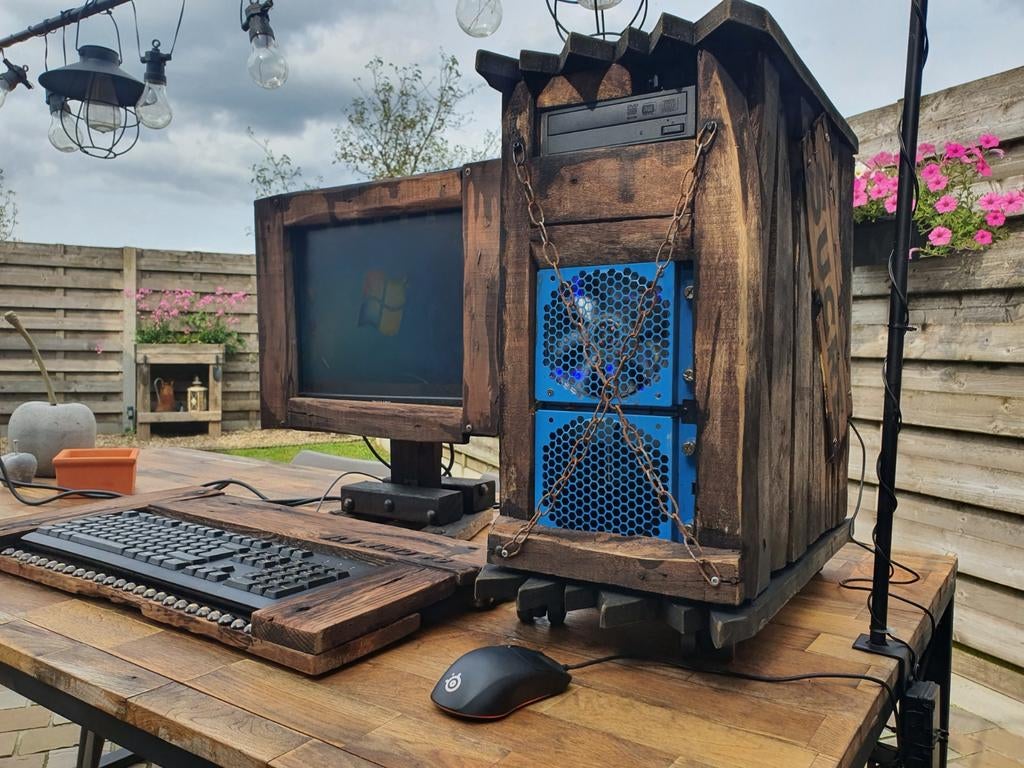Custom pc build old wood i3, Enlèvement