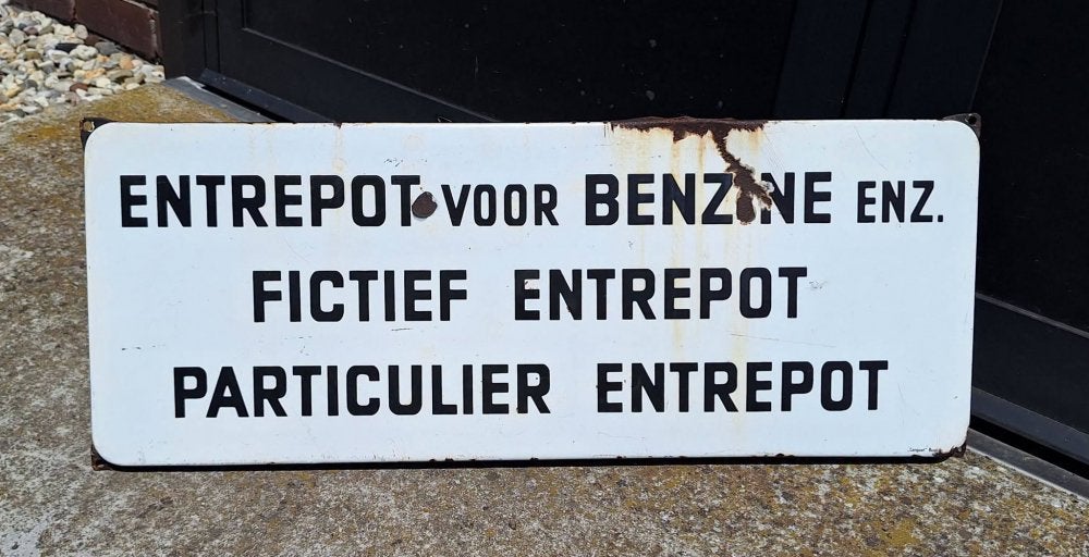 Vintage zwart-wit emaille tekstbord van Langcat Bussum., Enlèvement ou Envoi, Utilisé, Panneau publicitaire