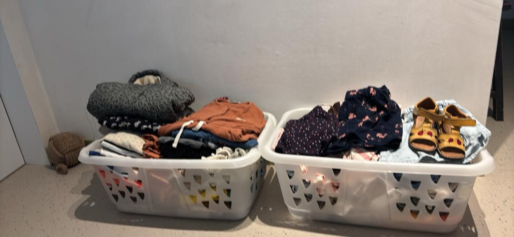 Pakket meisjeskledij 1-3 jaar, Kinderen en Baby's, Ophalen, Zo goed als nieuw