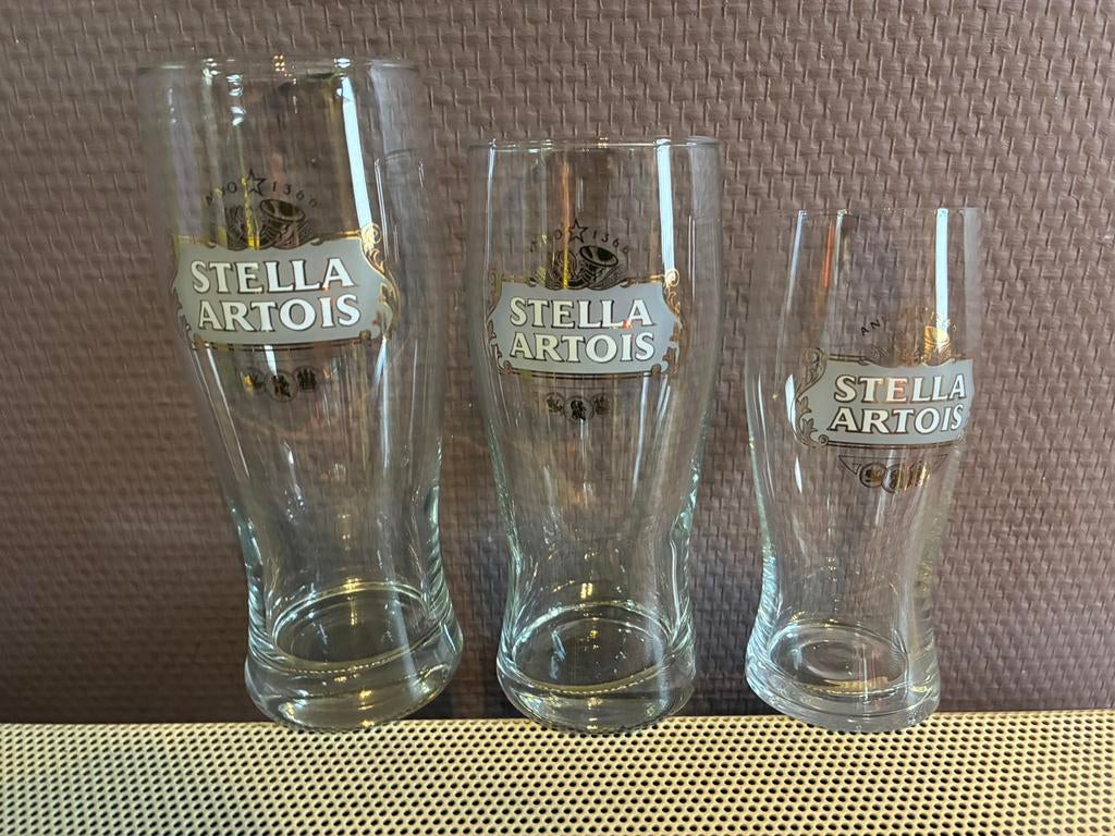Stella Artois 3 vershillende, Verzamelen, Ophalen of Verzenden, Zo goed als nieuw, Glas of Glazen, Stella Artois