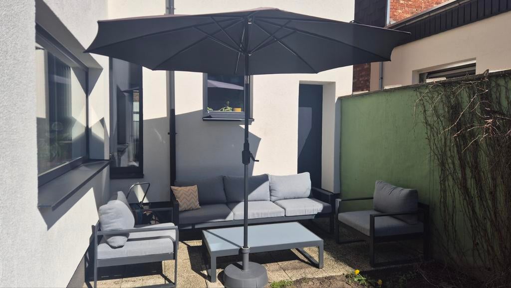 Volledige tuinset (lounge + Tafel en stoelen + parasols), Jardin & Terrasse, Verrières, Enlèvement
