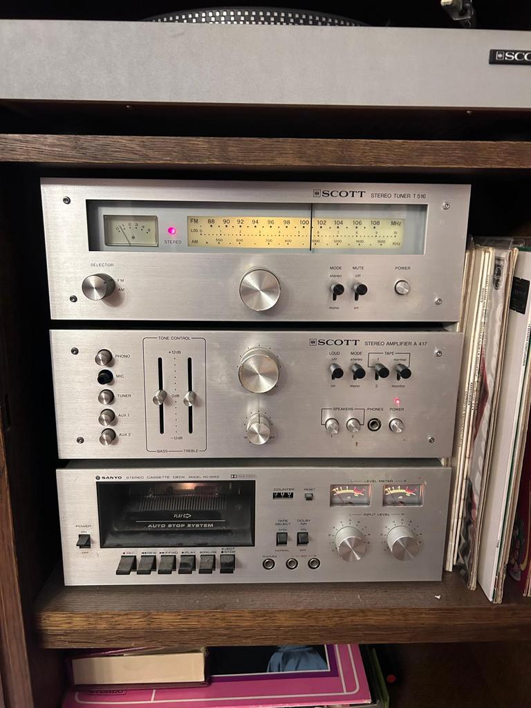 Scott en Sanyo, Ophalen, Gebruikt, Tuner of Radio