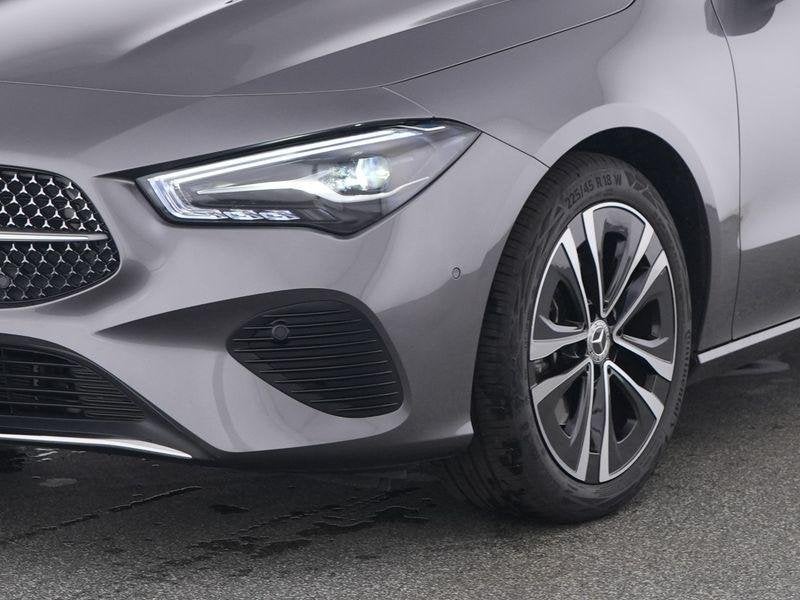 Mercedes-Benz CLA-Klasse 180 Shooting Brake Luxury Line | Sm, CLA, Stof, Gebruikt, 4 cilinders