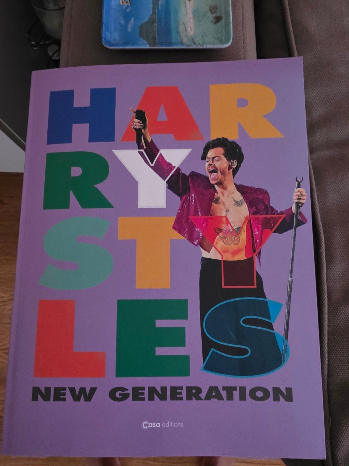 Harry Styles New Generation, Enlèvement, Comme neuf