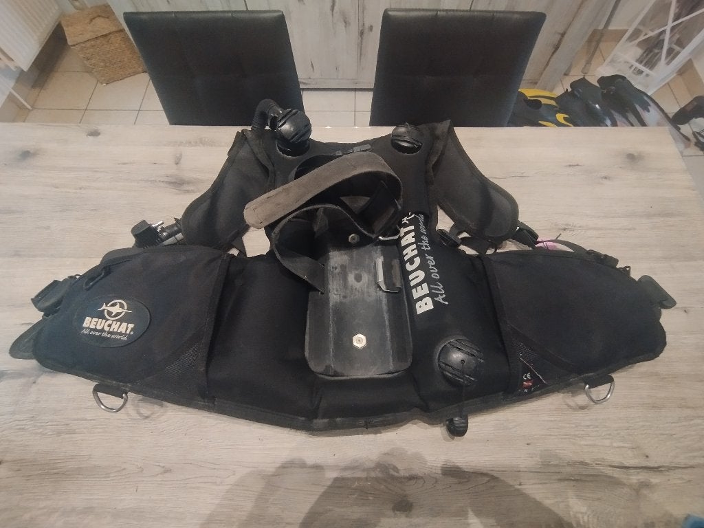 Gilet Beuchat, Sports nautiques & Bateaux, Enlèvement ou Envoi, Utilisé, Gilet de stabilisation