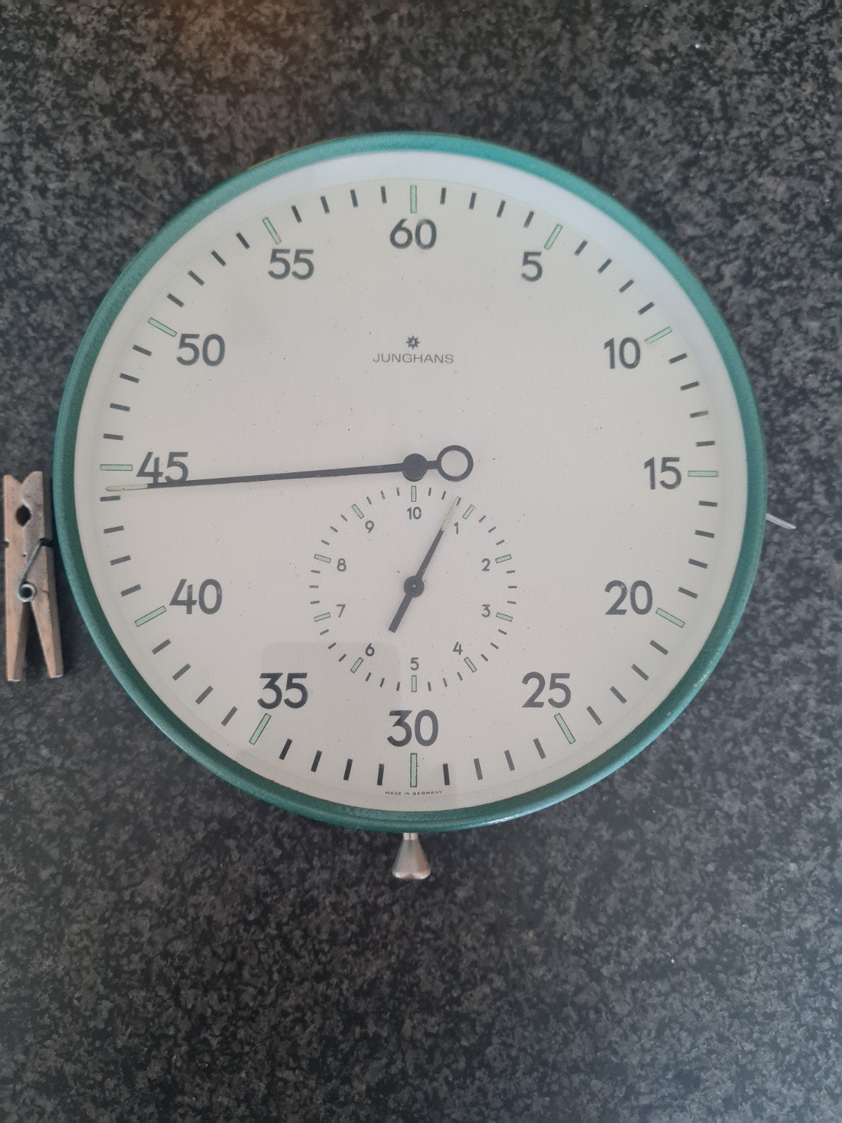 Junghans wedstrijd klok, Ophalen