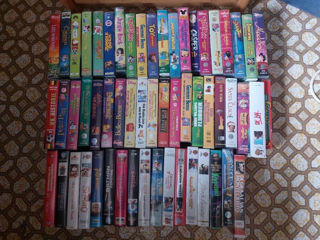 EEN LOT VAN EEN 60-TAL VHS-FILMS, Tous les âges, Enlèvement, Comme neuf, Autres genres