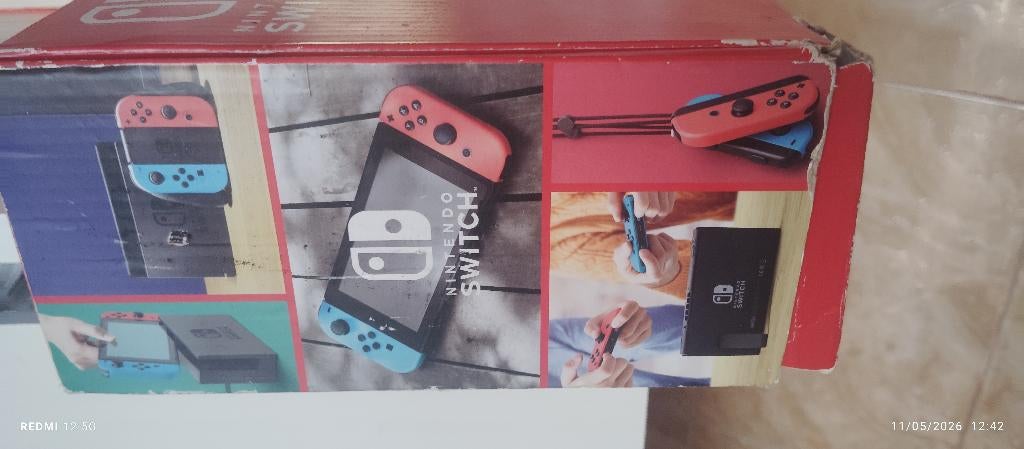 Nintendo Switch, Enlèvement, Comme neuf, Avec 2 manettes, Switch Original
