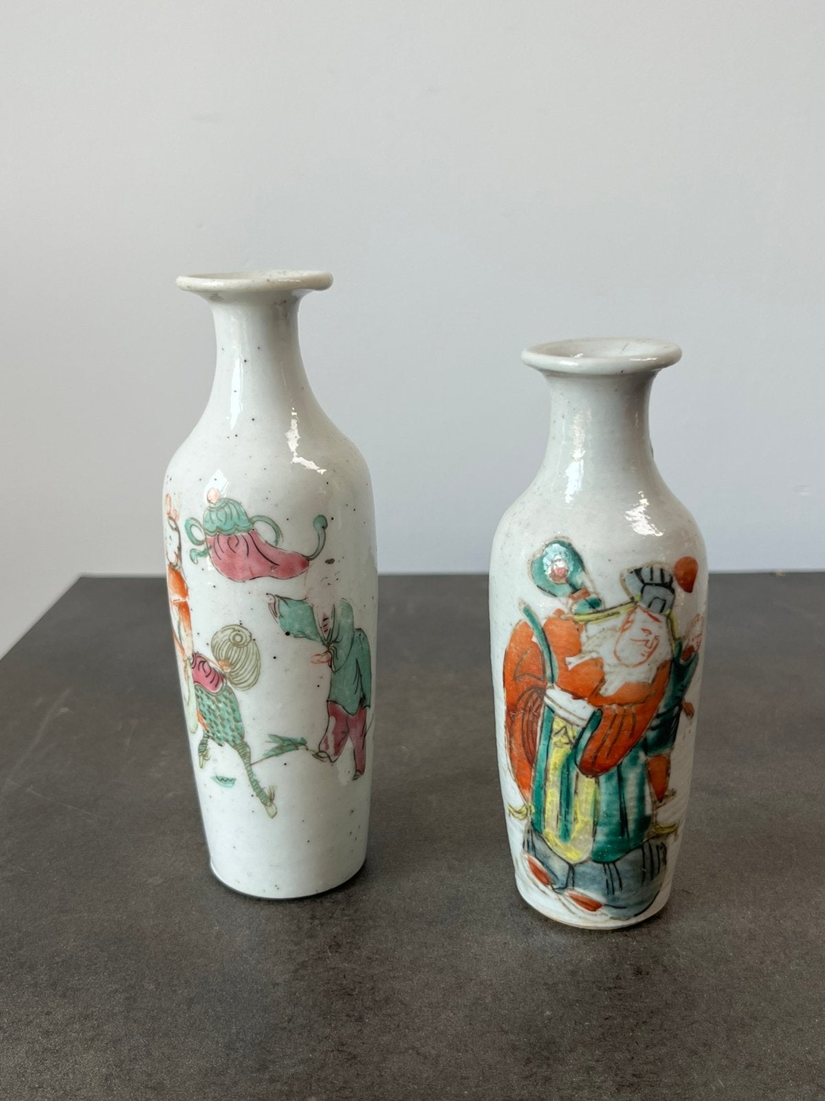 2 vase en porcelaine asiatique, Antiquités & Art, Enlèvement ou Envoi