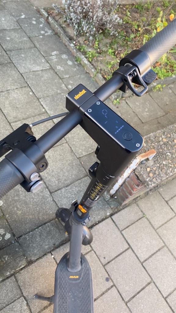 Ninebot g2 max, Fietsen en Brommers, Steps, Ophalen, Zo goed als nieuw