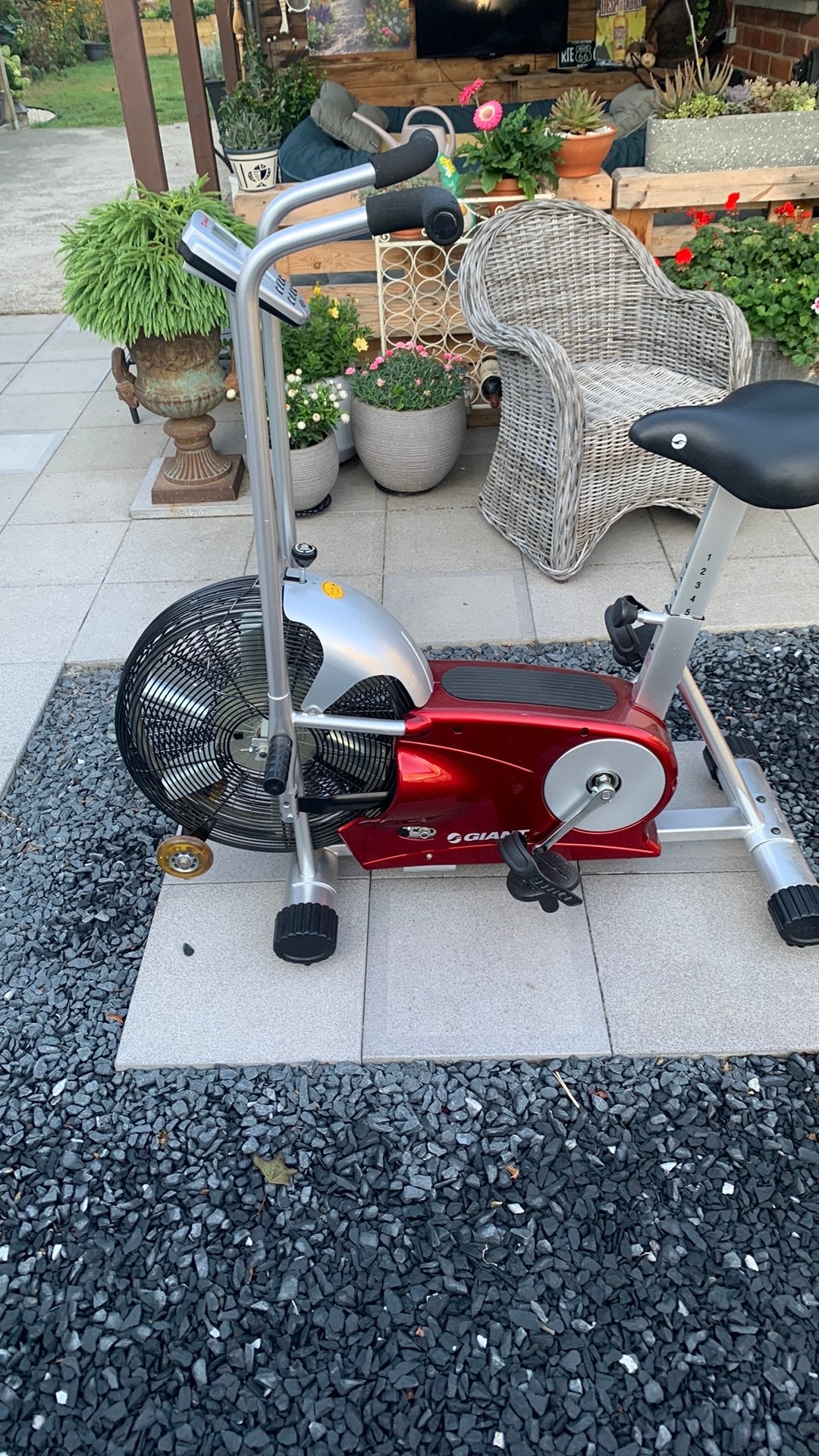 Air-bike Giant, Sports & Fitness, Appareils de fitness, Enlèvement, Comme neuf