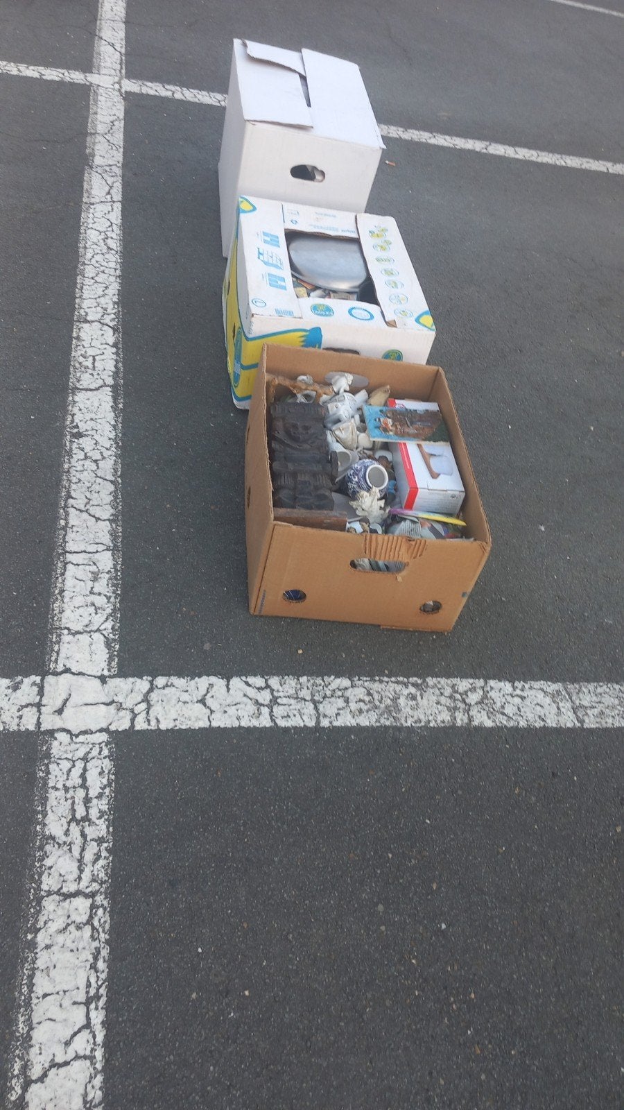 Boite pour brocante, Enlèvement