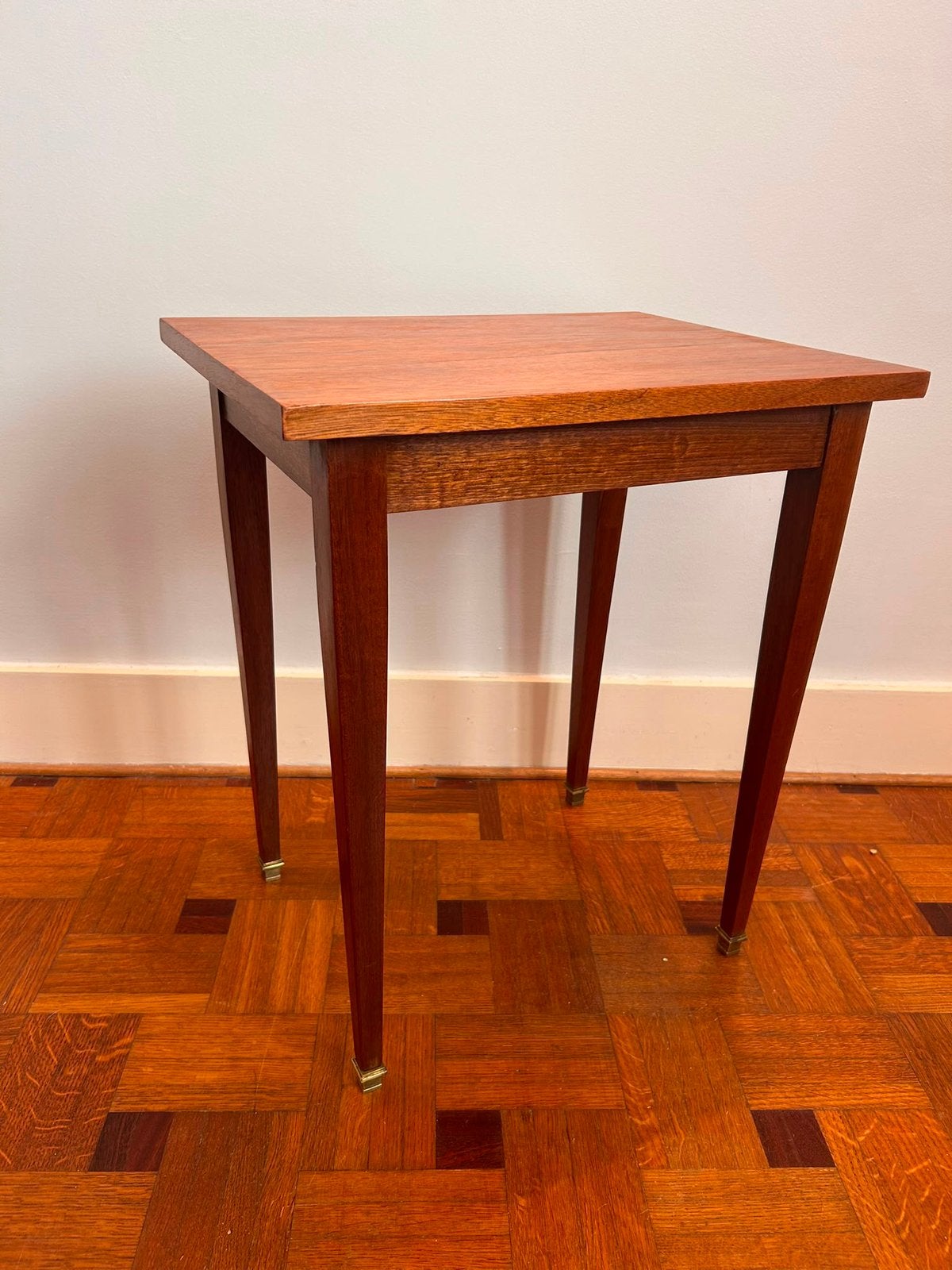 table d'appoint, Enlèvement