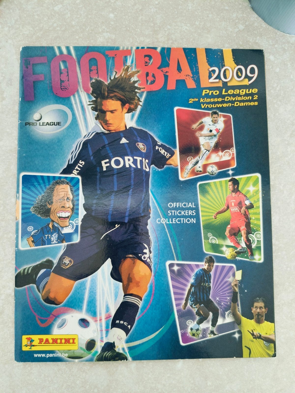Leeg Panini album Football 2009, Enlèvement ou Envoi