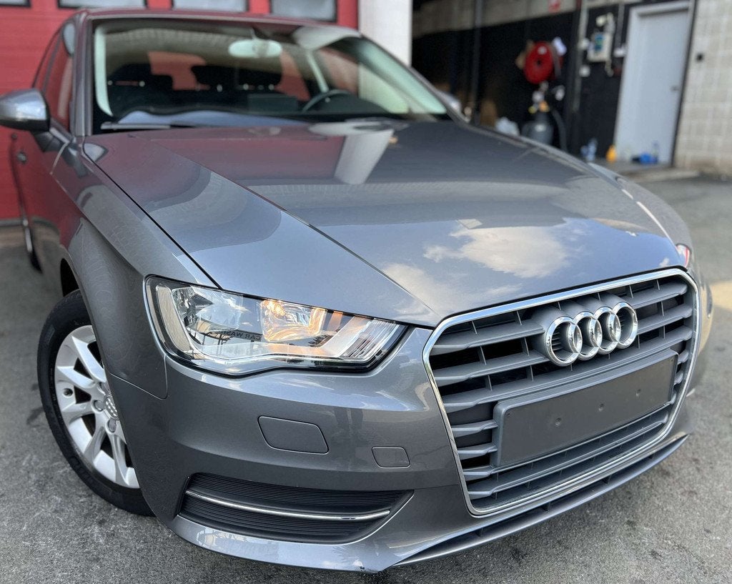 Audi A3 Sportback 1.2 TFSI Ambition + CAR-PASS + NAVI, Auto's, Gebruikt, Euro 6, 4 cilinders, Bedrijf