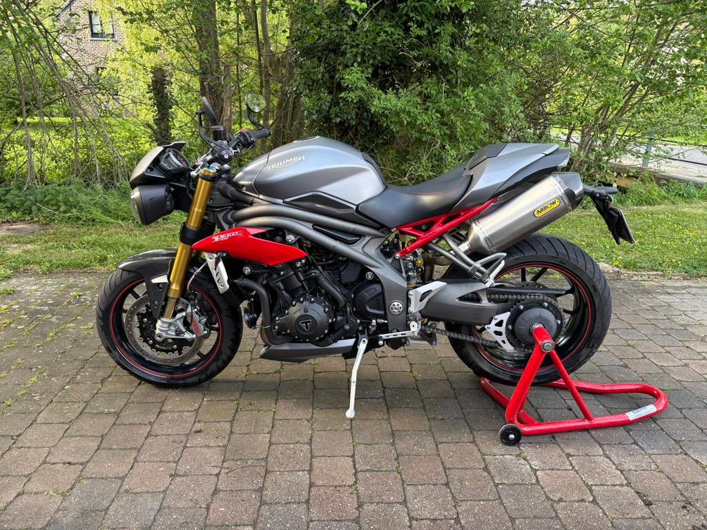 Triumph Speed Triple 1050 R, Occasion, Plus de 35 kW, Permis Moto A1 minimum, Particulier