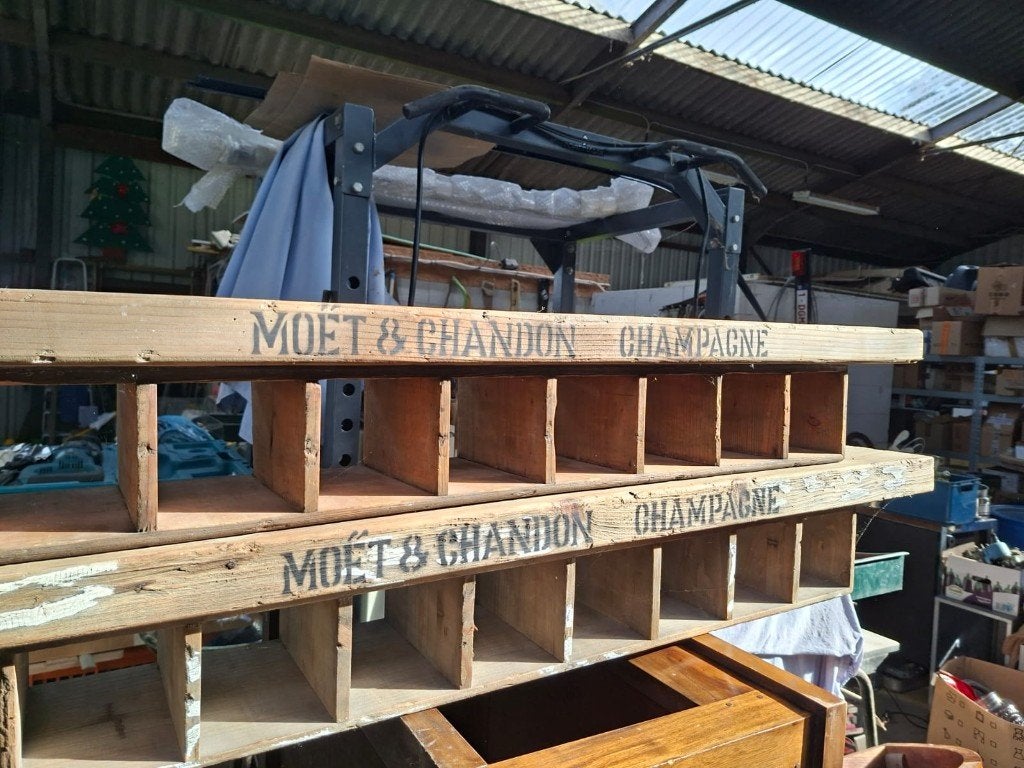 Champagne rek Moet&Chandon, Ophalen, Frankrijk, Champagne