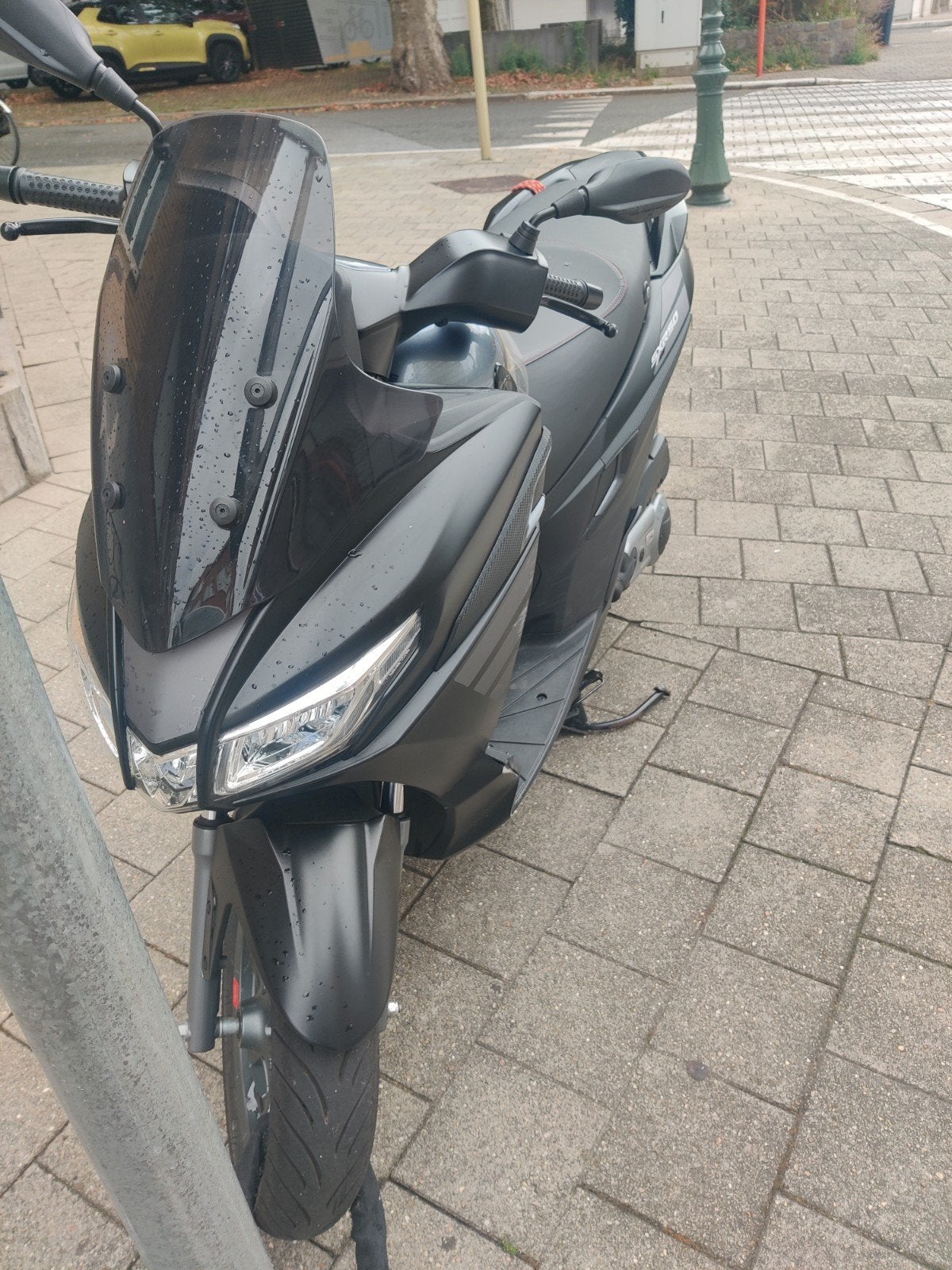 Aprilia SxR 50cc scooter, Fietsen en Brommers, Ophalen, Benzine, 50 cc, Klasse B (45 km/u)