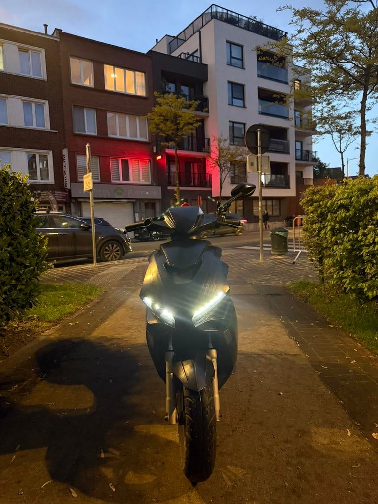 Neco gpx 50 full black, Ophalen, Klasse A (25 km/u), 49 cc, Zo goed als nieuw