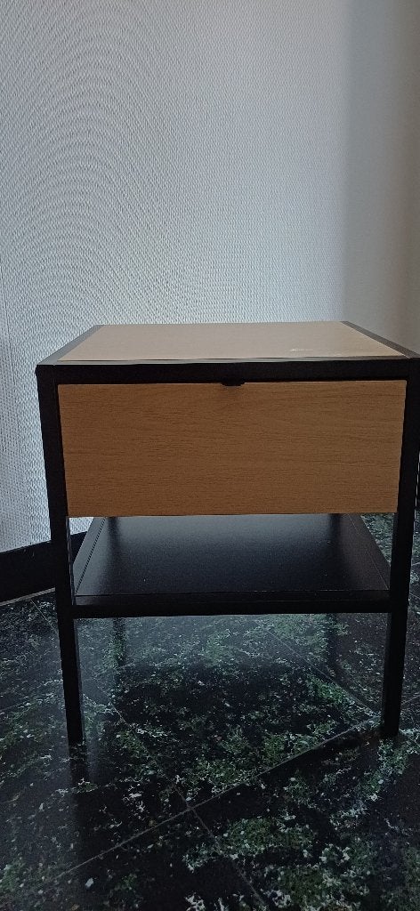Bijzettafel / nachttafel met schuif, Huis en Inrichting, Tafels | Bijzettafels, Gebruikt, Vierkant, 45 tot 60 cm, Minder dan 55 cm