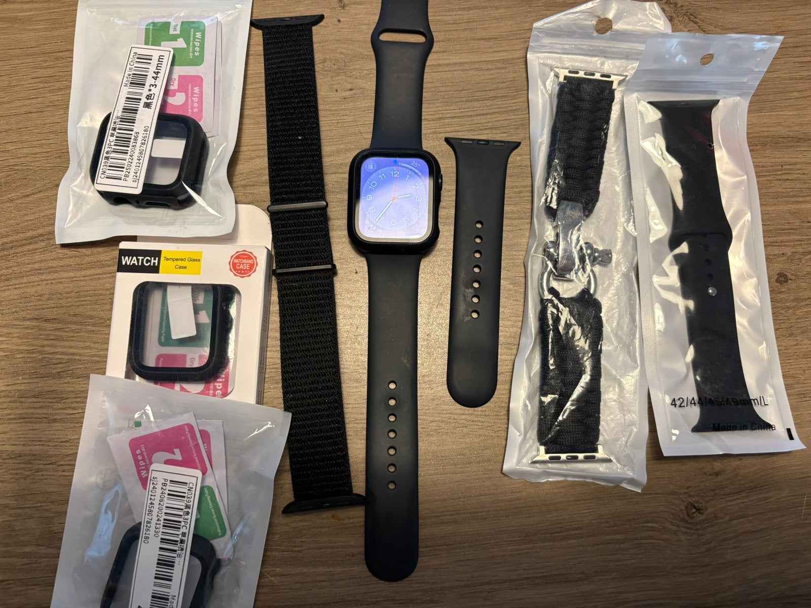 Apple watch SE (2nd generation), Handtassen en Accessoires, Smartwatches, Ophalen, Zwart, IOS, Zo goed als nieuw