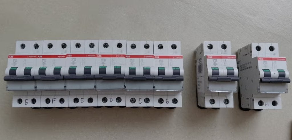 Lot automaten ABB, Doe-het-zelf en Bouw, Elektriciteit en Kabels, Ophalen of Verzenden, Gebruikt, ABB, Installatieautomaat