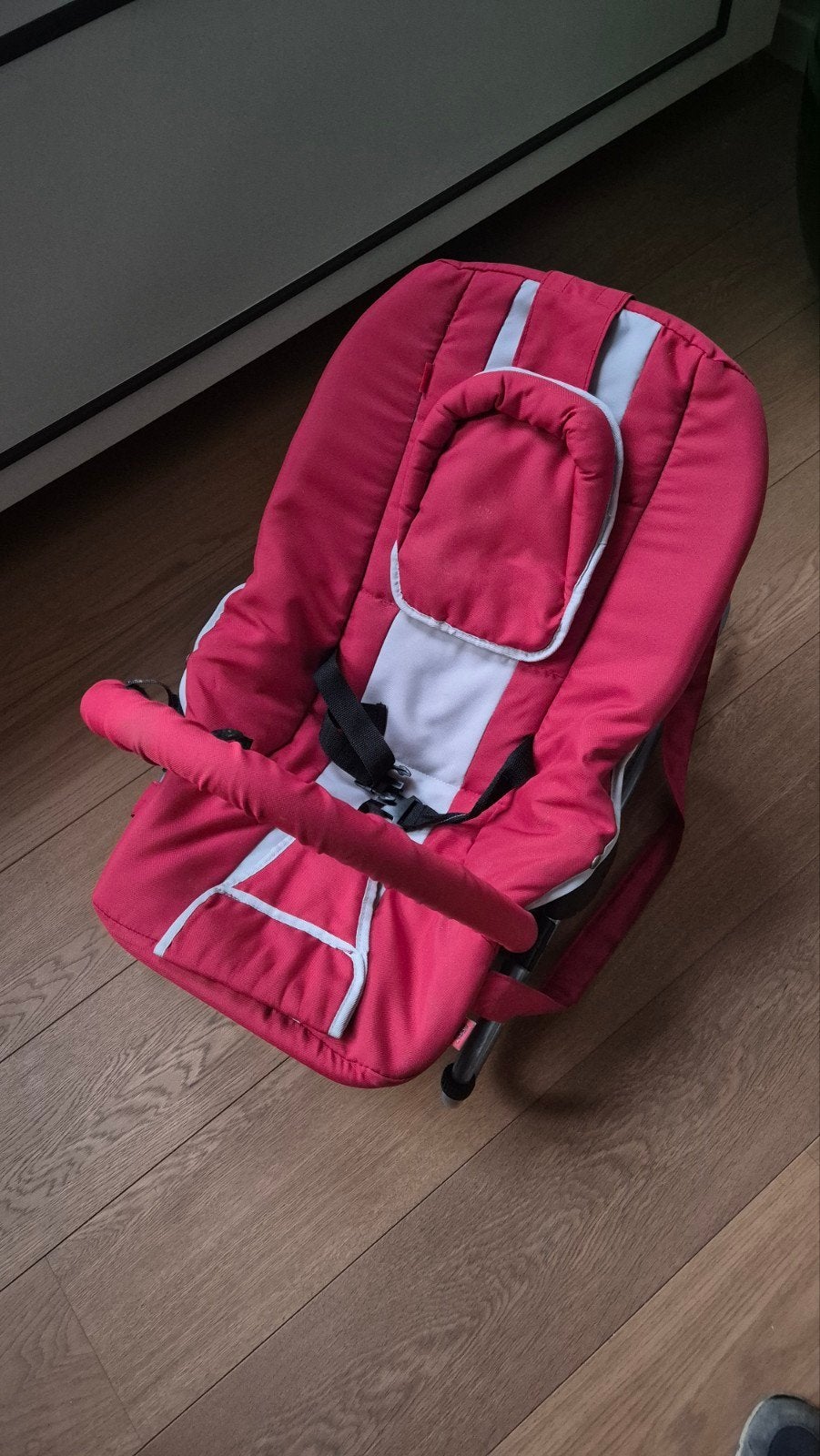 wipper/relax baby, Kinderen en Baby's, Wipstoeltjes, Gebruikt, Wipstoel, Met gordel(s) of riempje(s), Ophalen