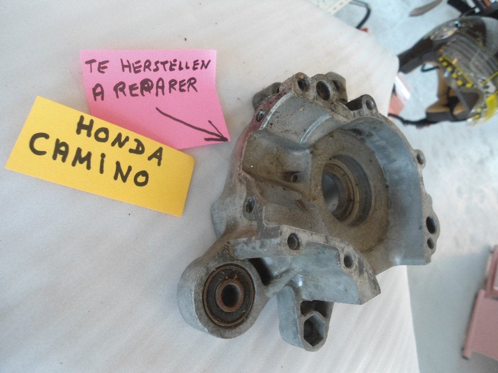 Honda camino : linker carterhelft om te herstellen, Fietsen en Brommers, Ophalen, Gebruikt, Blok, Honda camino