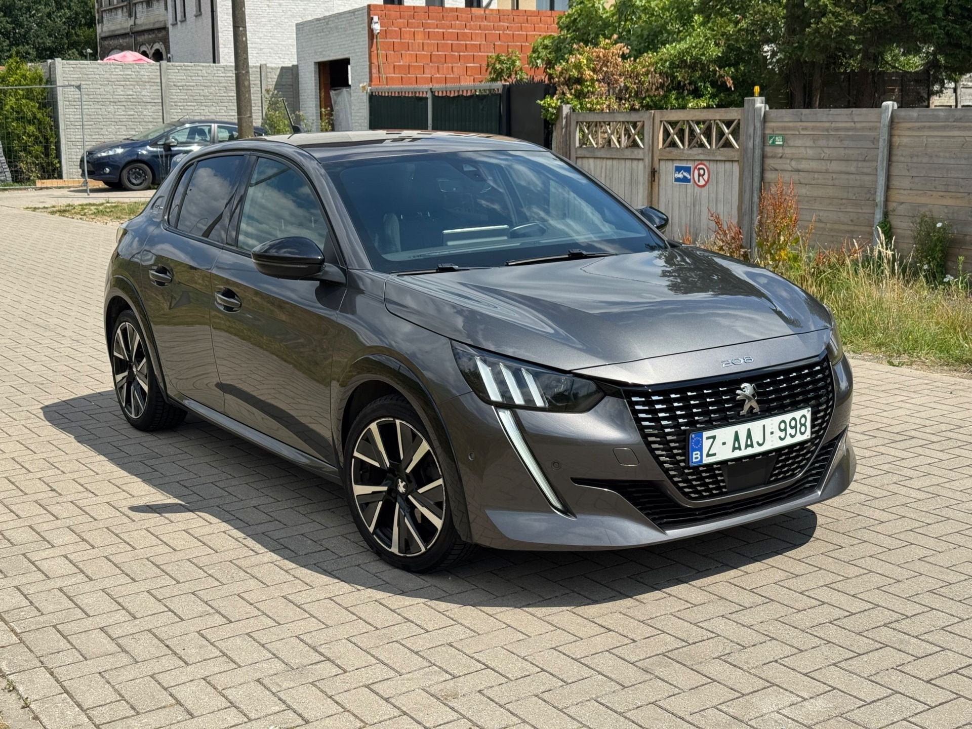 Peugeot 208, 94 kW, Argent ou Gris, Achat, Entreprise