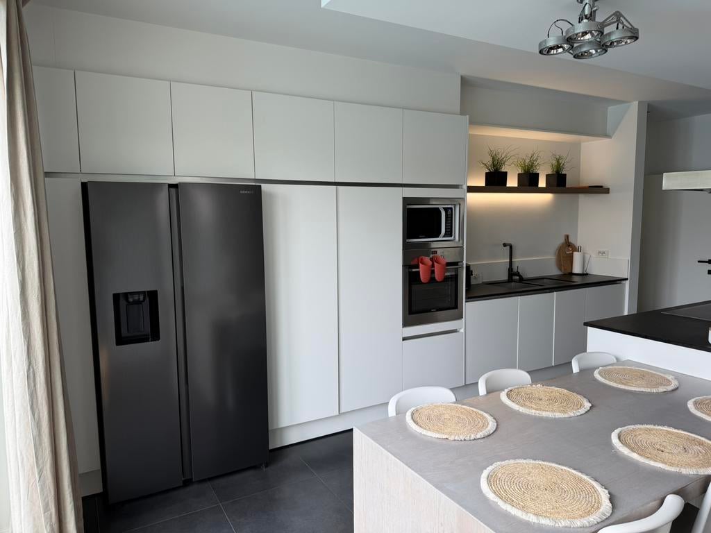 Witte greeploze keuken, Maison & Meubles, Cuisine | Cuisines complètes, Utilisé, Autres types, Blanc, Granit ou Pierre, Sans poignée