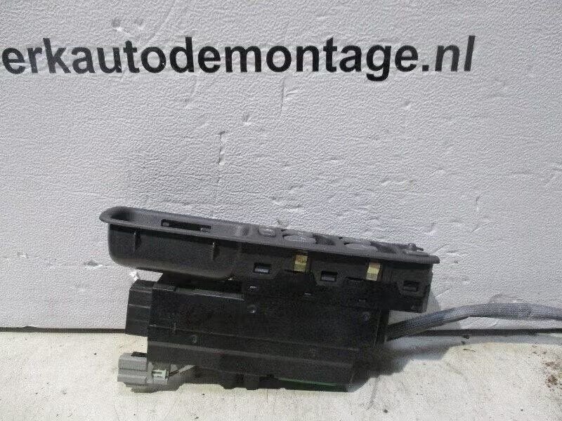 RAAMSCHAKELAAR LINKS VOOR Volvo S80 (TR / TS) (9452939), Enlèvement ou Envoi, Info@volvocars.com, Volvo Car Germany GmbH, Siegburger Straße 229 50679 Köln, DE