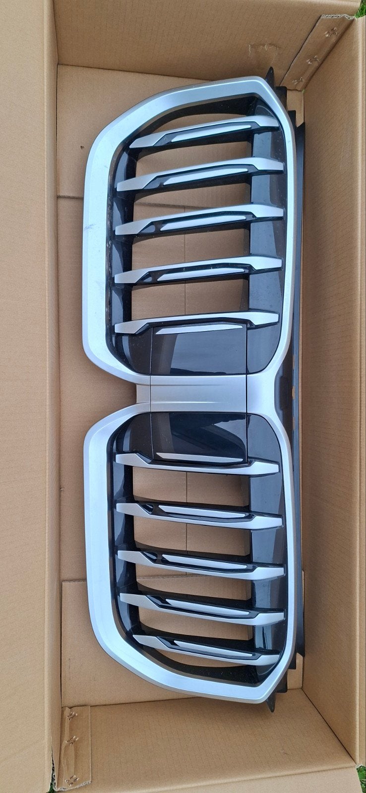 BMW X1 model 1MEE radiatorrooster (2026), Auto-onderdelen, Ophalen, BMW