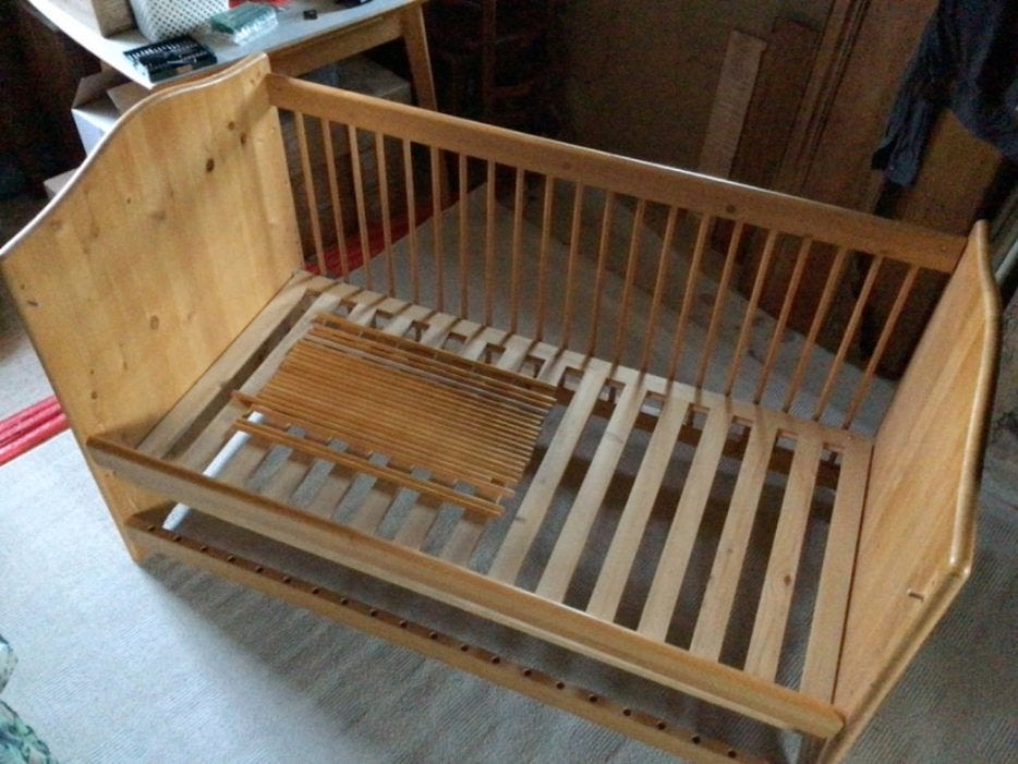 lit enfant en bois massif, 70 à 85 cm, Sommier à lattes, Enlèvement, Utilisé
