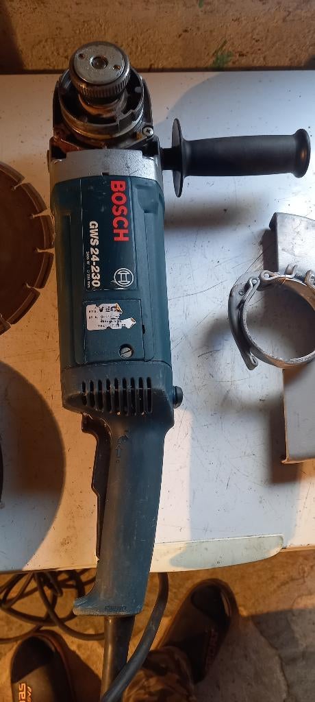 Disqueuse Bosch Professional GWS 24-230, Enlèvement, Comme neuf, Meuleuse d'angle