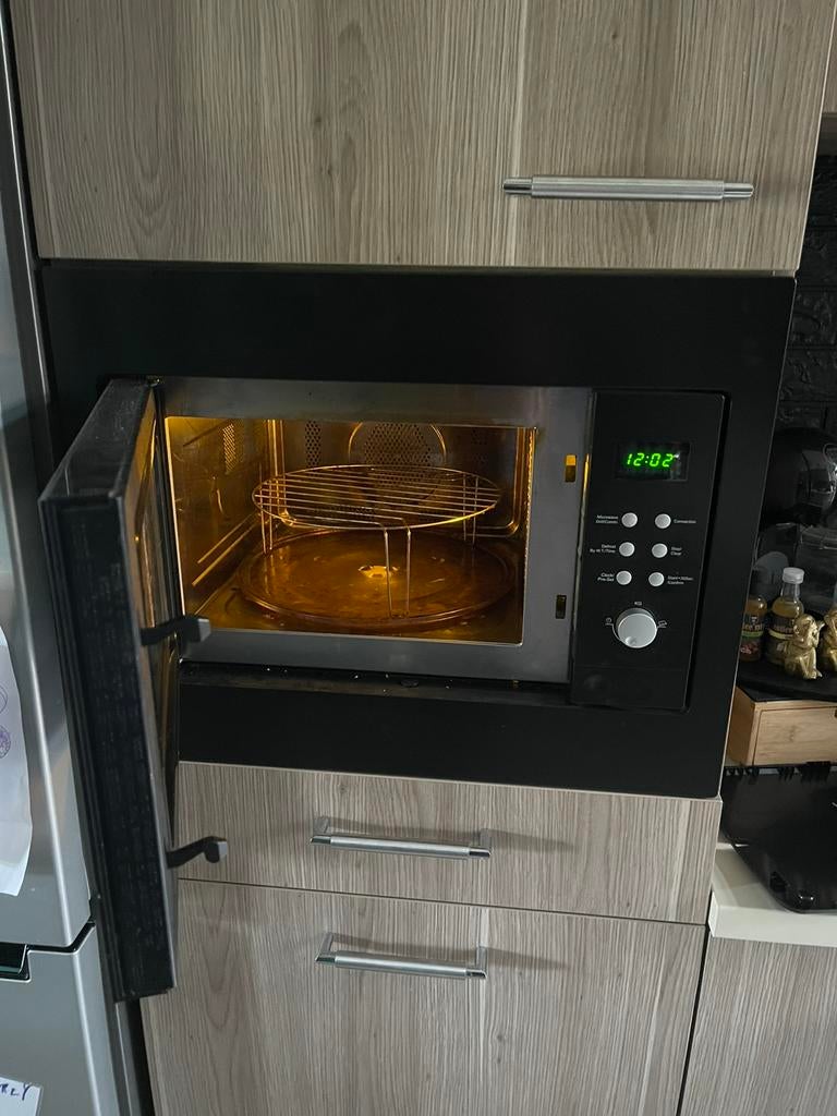 Combi oven microgolf, Encastré, Enlèvement, Utilisé, Plaque tournante
