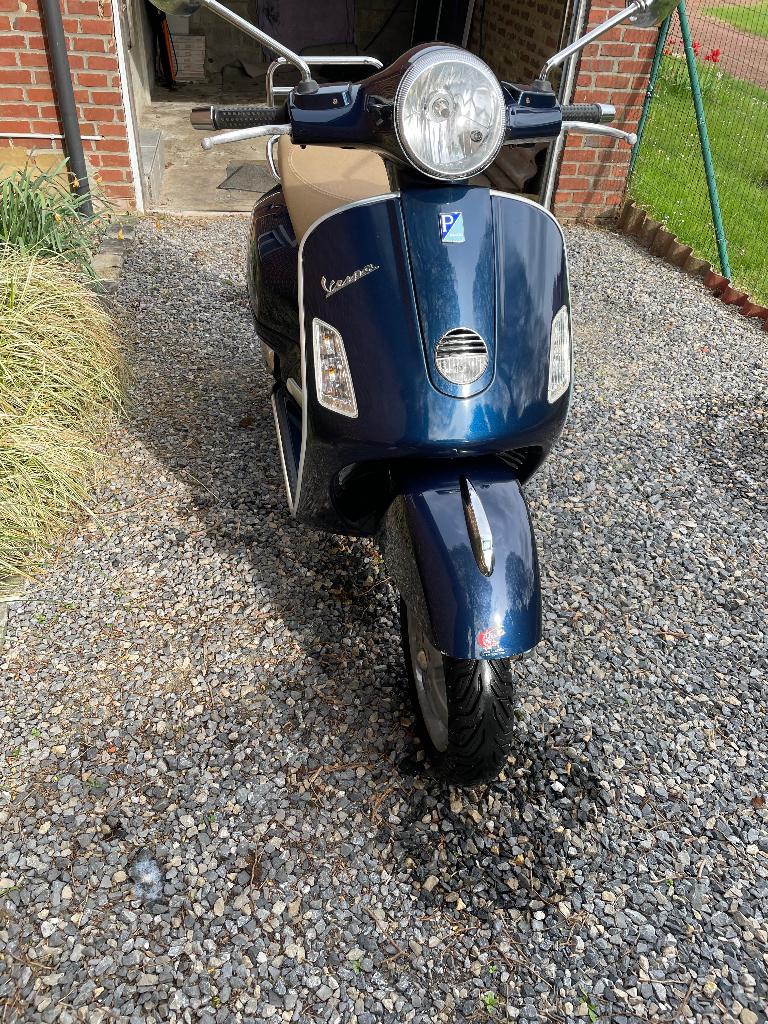 Vespa gts125, Fietsen en Brommers, Scooters | Vespa, Ophalen, Gebruikt, Overige modellen, 125 cc