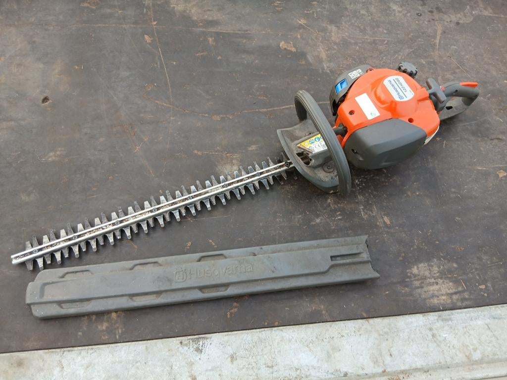 Heggenschaar benzin husqvarna, Ophalen, Benzine